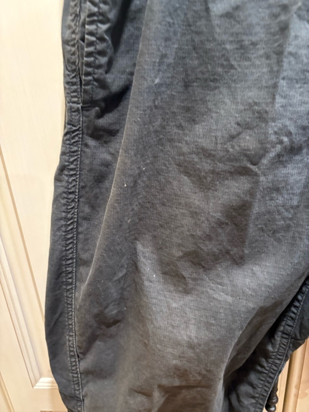 Vuori Black Drawstring Joggers - Picture 4 of 10